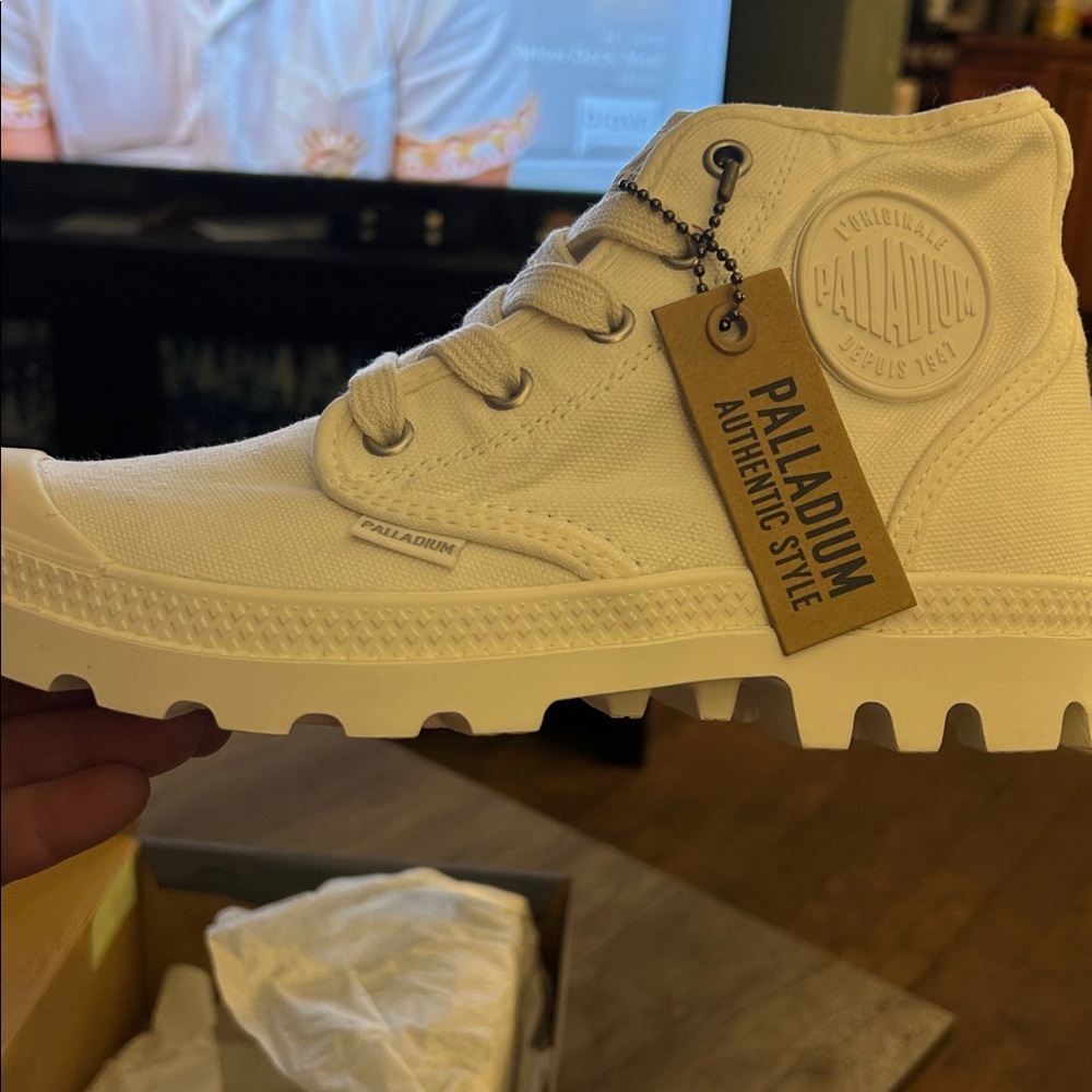 Palladium Women's Off-White Canvas High-Top Sneakers